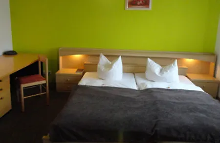 Отель Arheilger Hof 3*