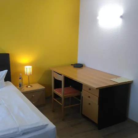 Arheilger Hof 3*
